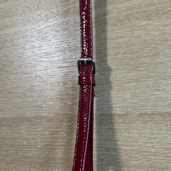 Nine West Black/White Floral Red Cross Body Strap Small Zippered Clutch Bag EUC - Picture 5 of 10